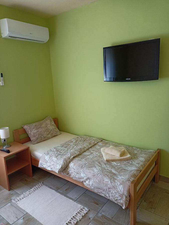 Apartament Apartman Fiva Pacir Zewnętrze zdjęcie