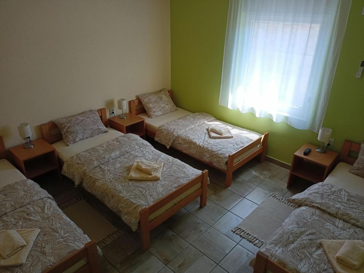 Apartament Apartman Fiva Pacir Zewnętrze zdjęcie