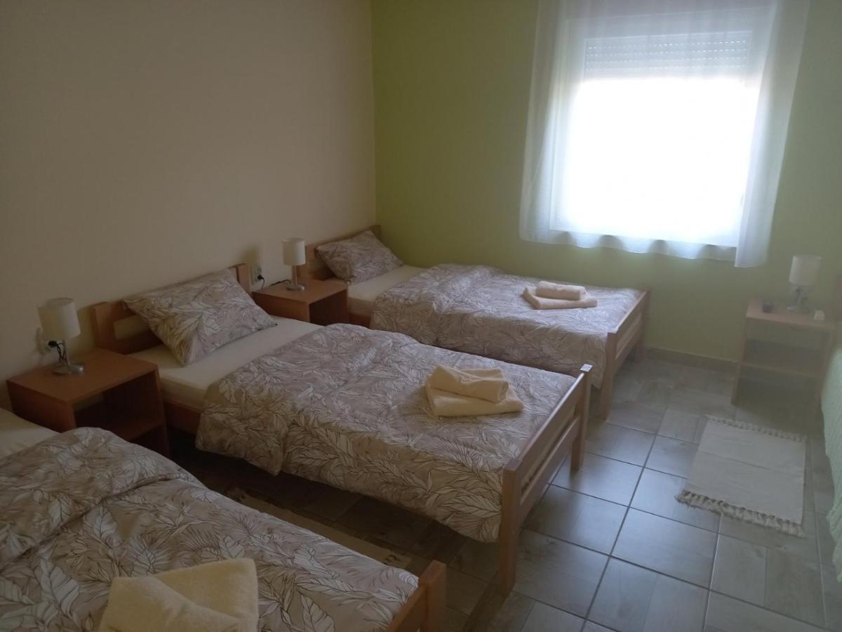 Apartament Apartman Fiva Pacir Zewnętrze zdjęcie