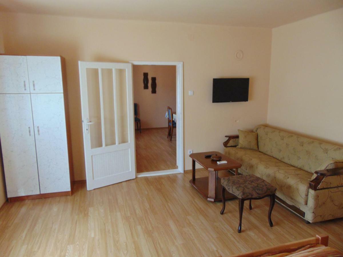 Apartament Apartman Fiva Pacir Zewnętrze zdjęcie