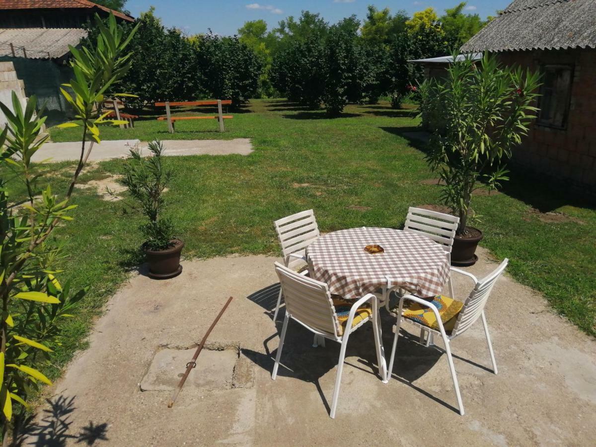 Apartament Apartman Fiva Pacir Zewnętrze zdjęcie